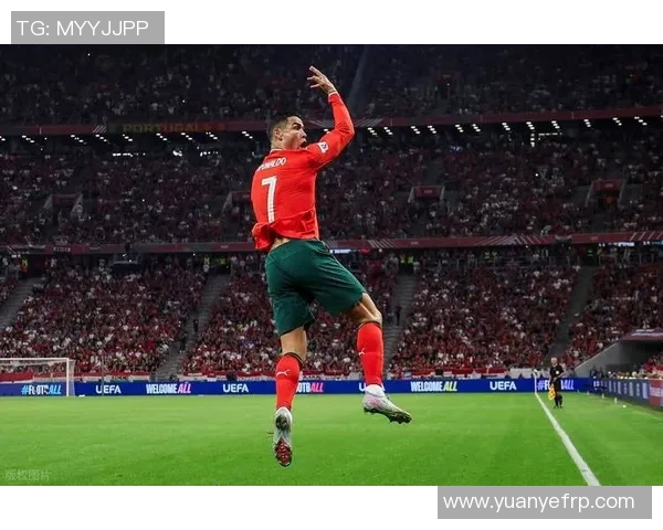 全球足坛传奇球星风采盘点：从梅西到C罗的精彩历程与成就