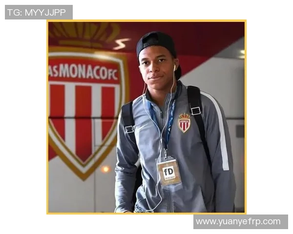 足球巨星的传奇之路:从起步到巅峰的精彩征程与背后故事 足球巨星的传奇之路:从起步到巅峰的精彩征程与背后故事